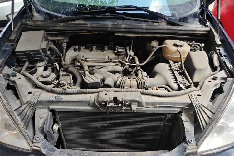 Used Buick GL8 2014 2.4L Classic Edition Engine Bay