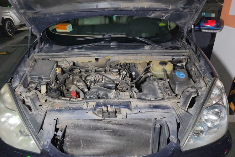Used Buick GL8 2014 2.4L Classic Edition Engine Bay