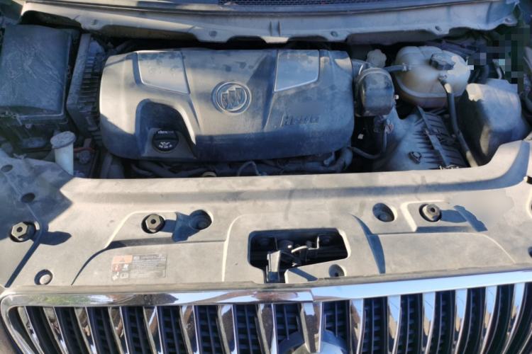 Used Buick GL8 2014 3.0L GT Luxury Business Haoya Edition Engine Bay