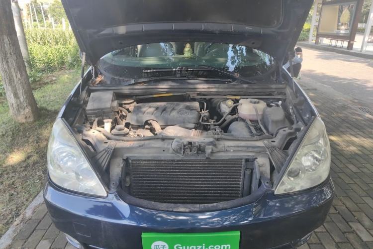 Used Buick GL8 2014 2.4L Classic Edition Engine Bay