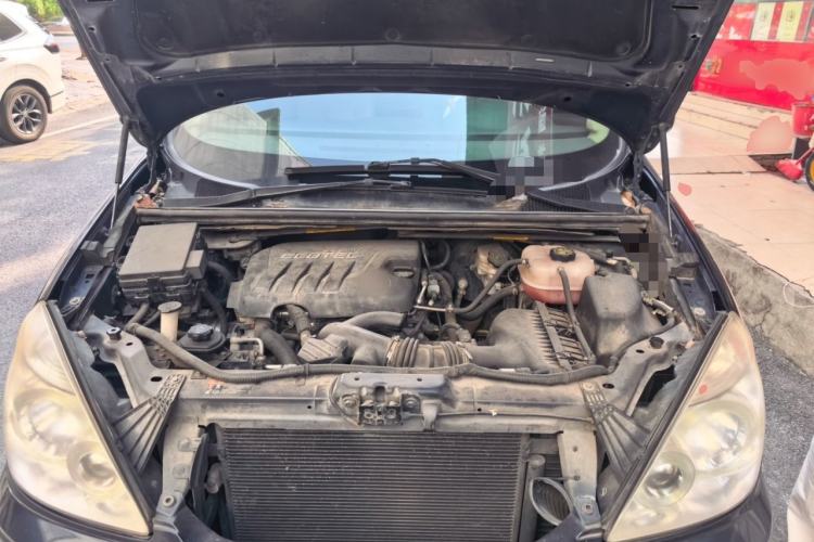 Used Buick GL8 2014 2.4L Classic Edition Engine Bay