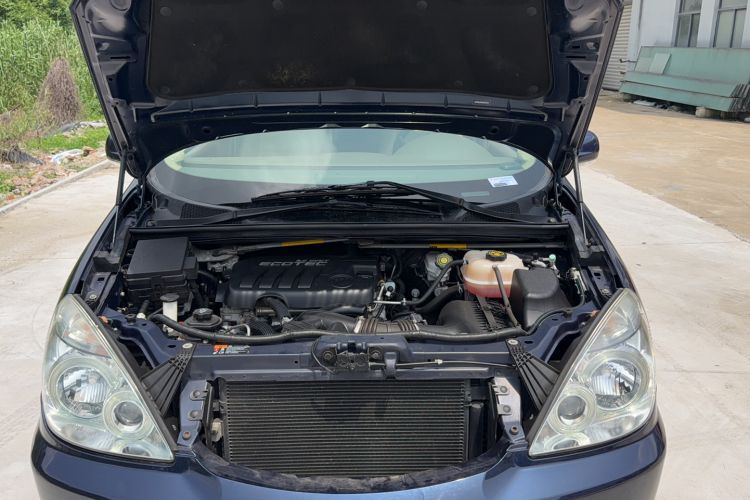 Used Buick GL8 2014 2.4L Classic Edition Engine Bay