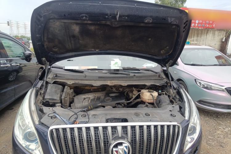 Used Buick GL8 2014 2.4L LT Luxury Business Executive Edition Engine Bay