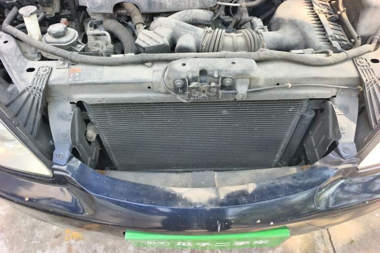 Used Buick GL8 2014 2.4L Classic Edition Engine Bay