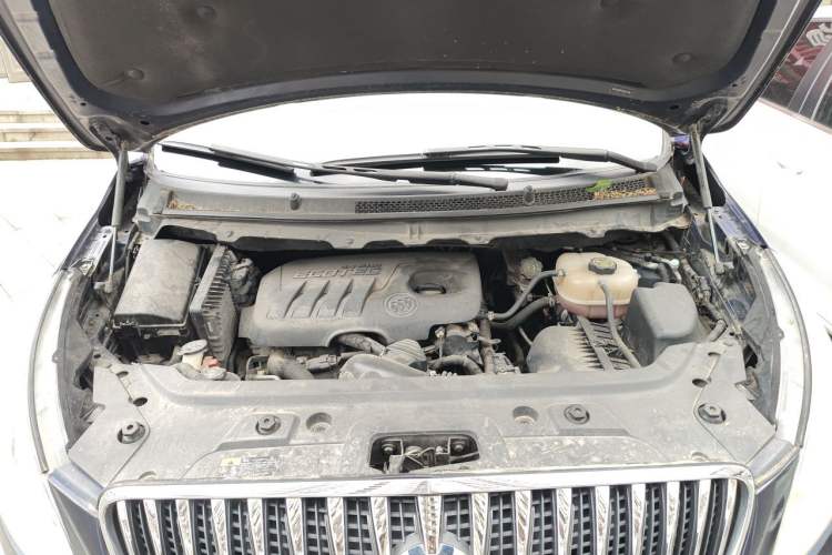 Used Buick GL8 2014 2.4L CT Luxury Business Comfort Edition Engine Bay