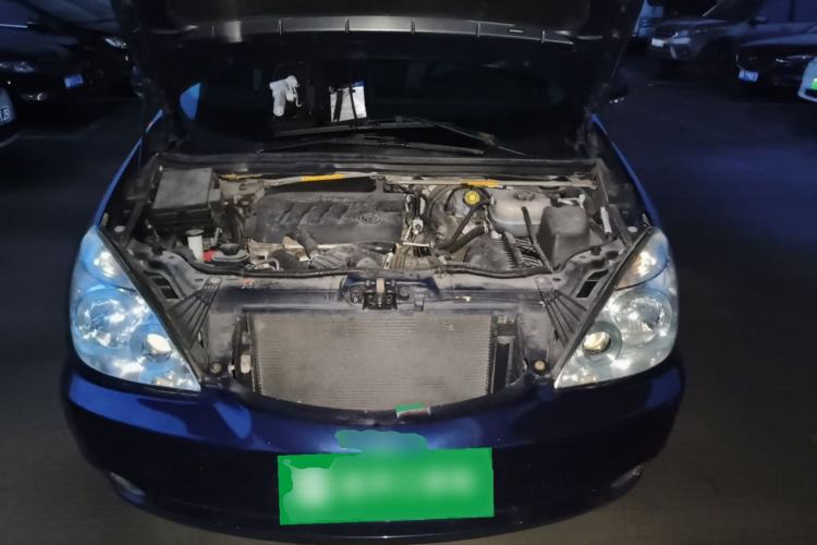 Used Buick GL8 2014 2.4L Comfort Edition Engine Bay