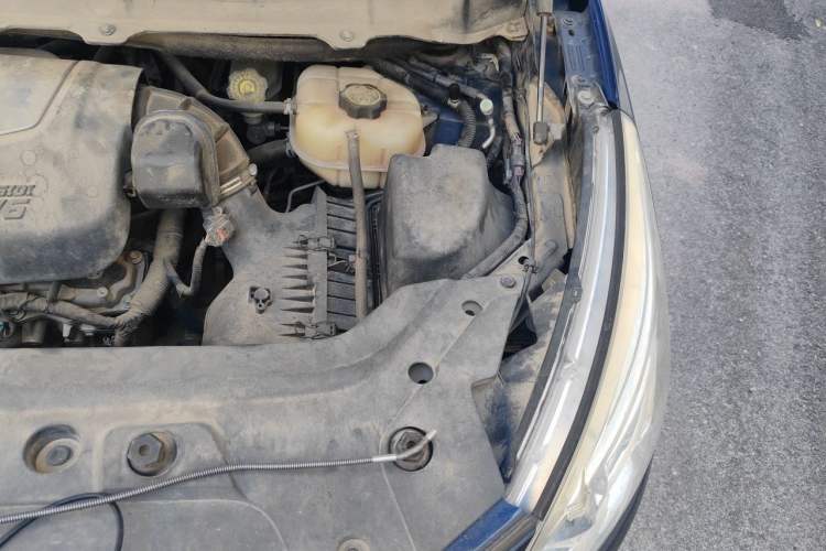 Used Buick GL8 2014 3.0L XT Luxury Business Flagship Edition Engine Bay Left