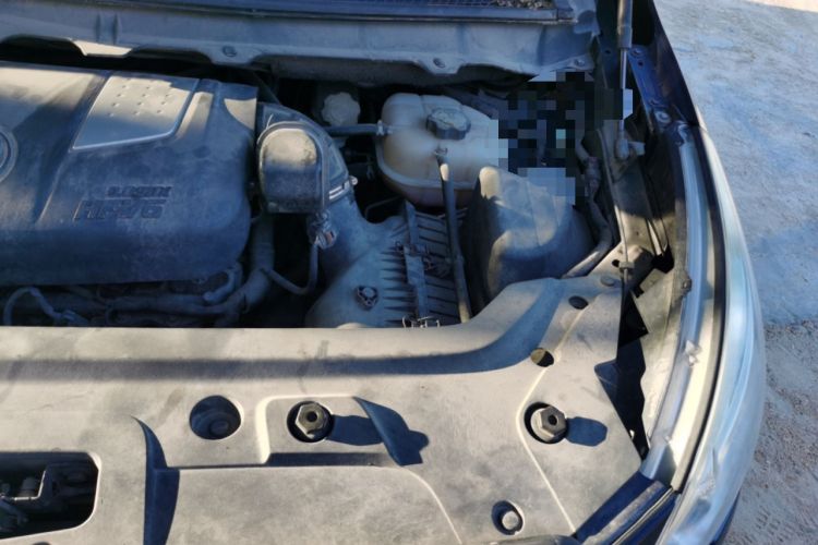 Used Buick GL8 2014 3.0L GT Luxury Business Haoya Edition Engine Bay Left