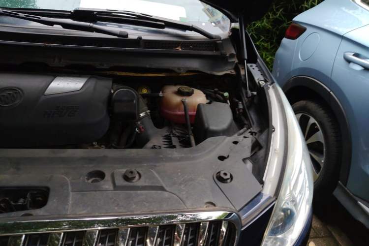 Used Buick GL8 2014 3.0L XT Luxury Business Flagship Edition Engine Bay Left