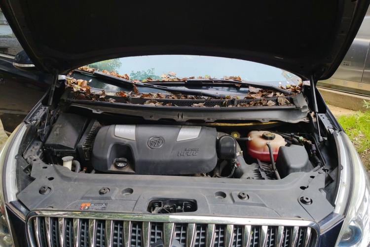 Used Buick GL8 2014 3.0L XT Luxury Business Flagship Edition Engine Bay
