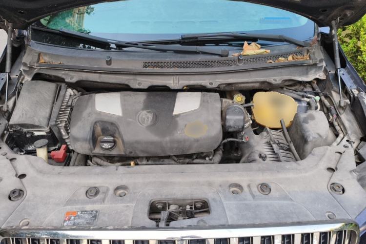 Used Buick GL8 2014 3.0L GT Luxury Business Haoya Edition Engine Bay