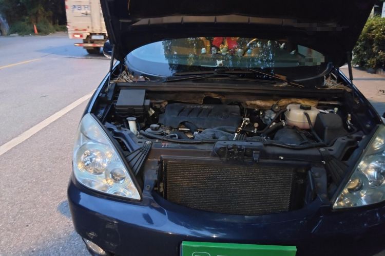 Used Buick GL8 2014 2.4L Classic Edition Engine Bay Right