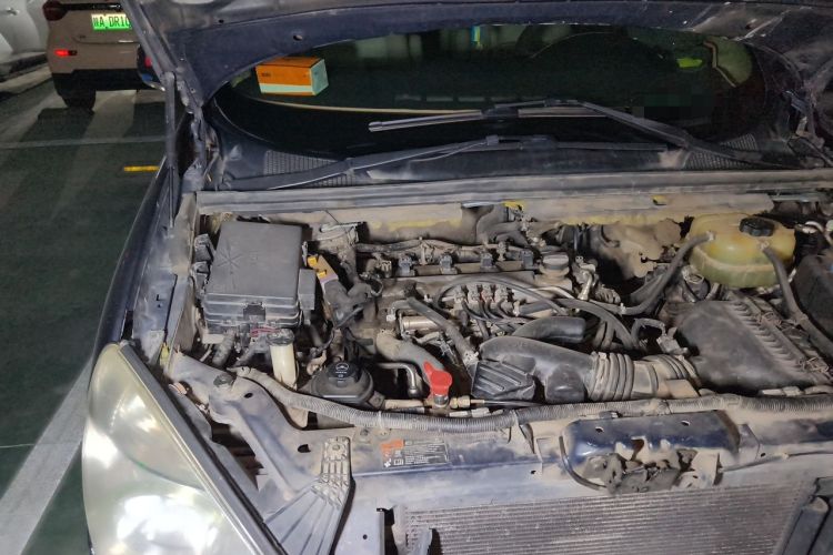 Used Buick GL8 2014 2.4L Classic Edition Engine Bay Right