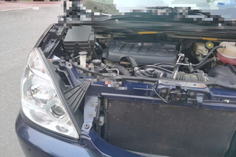 Used Buick GL8 2014 2.4L Classic Edition Engine Bay Right