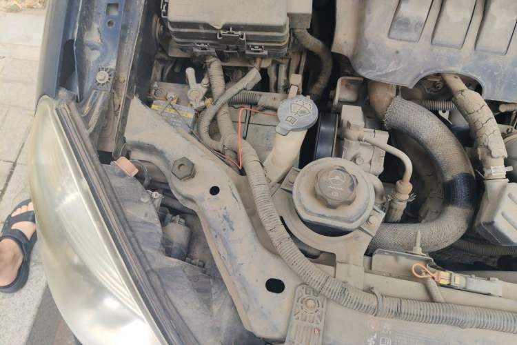 Used Buick GL8 2014 2.4L Classic Edition Engine Bay Right