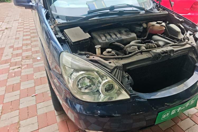 Used Buick GL8 2014 2.4L Classic Edition Engine Bay Right