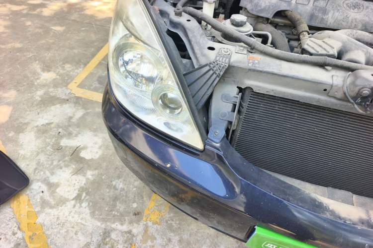 Used Buick GL8 2014 2.4L Classic Edition Engine Bay Right