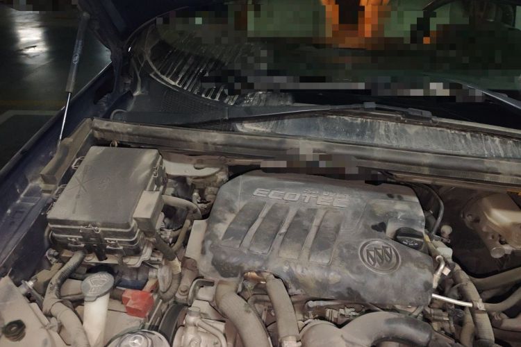 Used Buick GL8 2014 2.4L Classic Edition Engine Bay Right