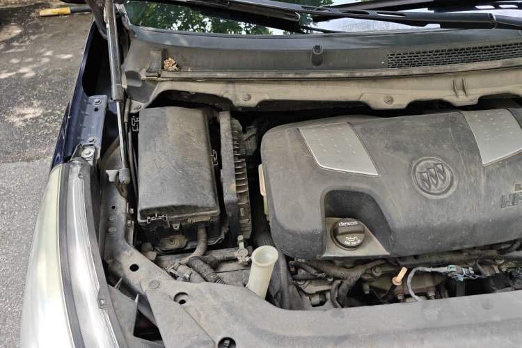 Used Buick GL8 2014 3.0L XT Luxury Business Flagship Edition Engine Bay Right