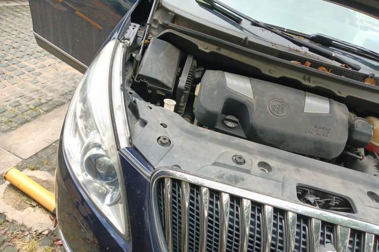 Used Buick GL8 2014 3.0L XT Luxury Business Flagship Edition Engine Bay Right