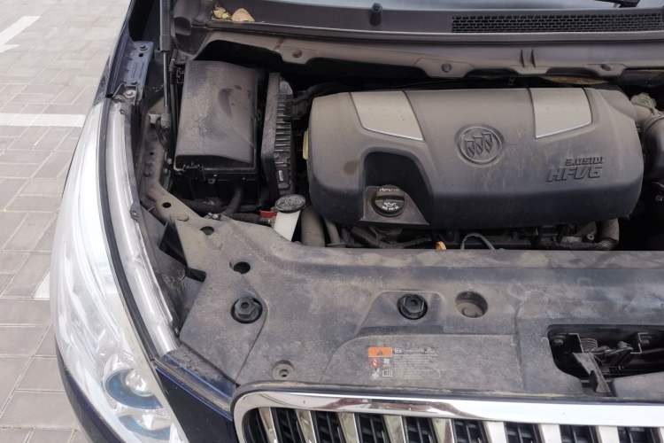 Used Buick GL8 2014 3.0L GT Luxury Business Haoya Edition Engine Bay Right
