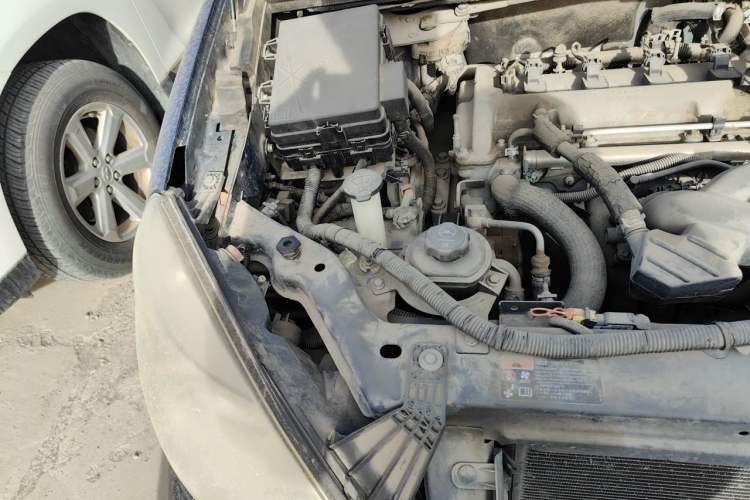 Used Buick GL8 2014 2.4L Classic Edition Engine Bay Right