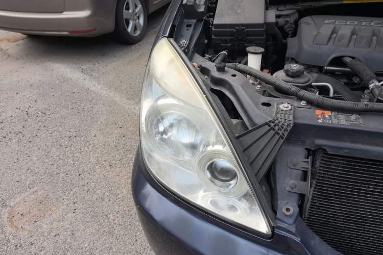 Used Buick GL8 2014 2.4L Classic Edition Engine Bay Right