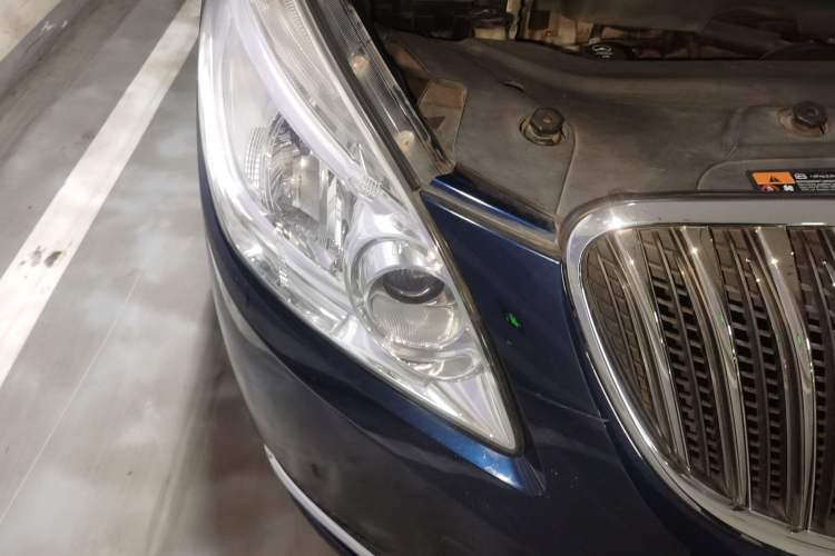 Used Buick GL8 2014 2.4L CT Luxury Business Comfort Edition Engine Bay Right