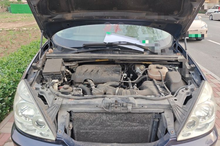 Used Buick GL8 2014 2.4L Comfort Edition Engine Bay