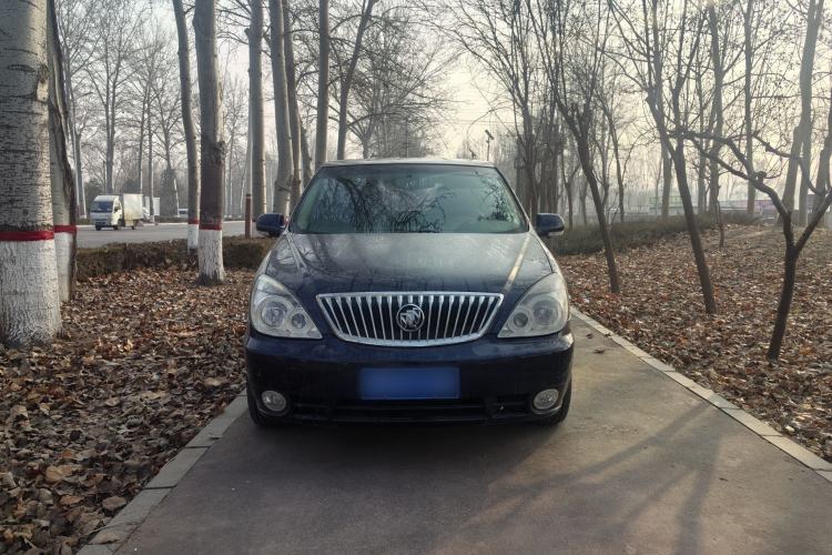 Used Buick GL8 2014 2.4L Classic Edition Exterior 1