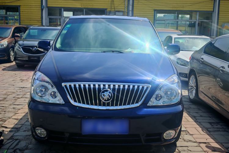 Used Buick GL8 2014 2.4L Classic Edition Exterior 1