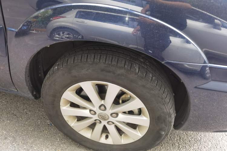 Used Buick GL8 2014 2.4L Classic Edition Exterior 7