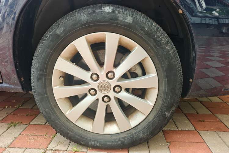 Used Buick GL8 2014 2.4L Classic Edition Exterior 7
