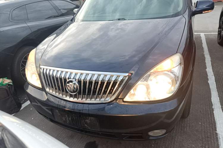 Used Buick GL8 2014 2.4L Classic Edition Front