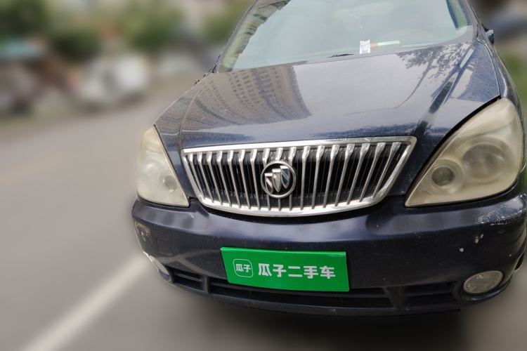 Used Buick GL8 2014 2.4L Comfort Edition Front