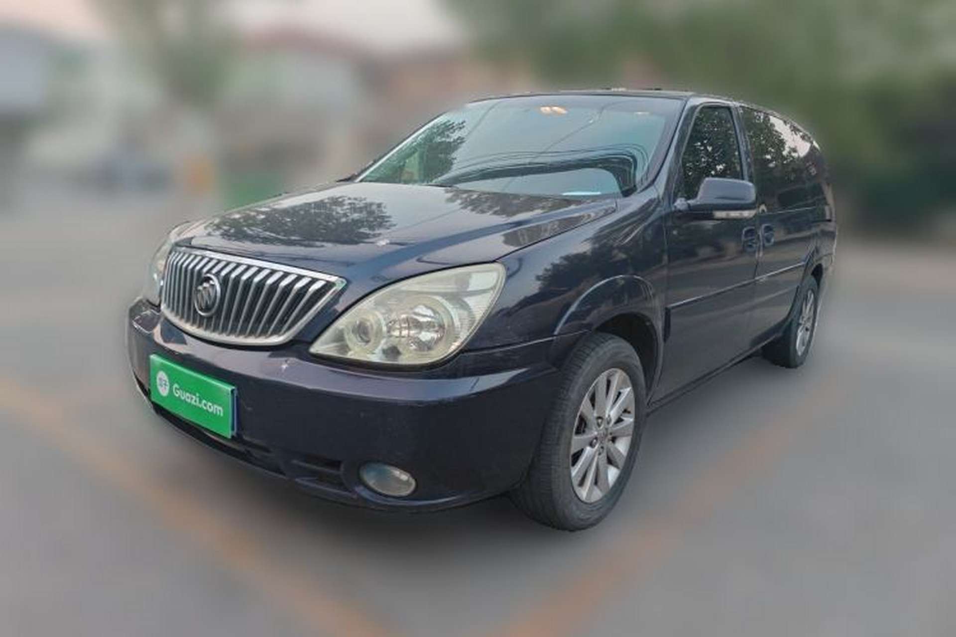 Used Buick GL8 2014 2.4L Classic Edition Front Left 45 Deg