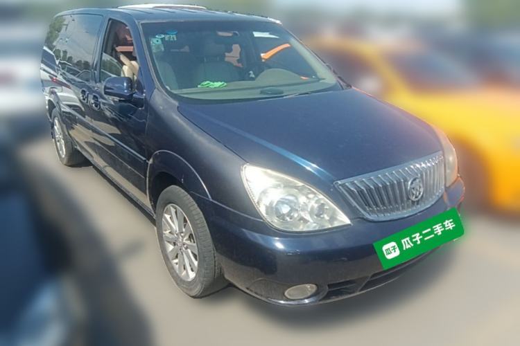 Used Buick GL8 2014 2.4L Classic Edition Front Right 45 Deg