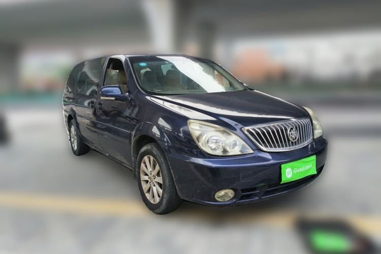 Used Buick GL8 2014 2.4L Classic Edition Front Right 45 Deg