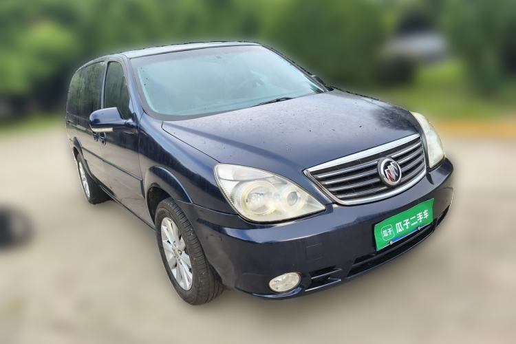 Used Buick GL8 2014 2.4L Classic Edition Front Right 45 Deg
