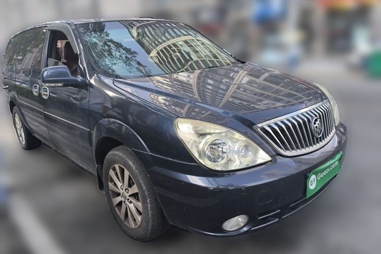 Used Buick GL8 2014 2.4L Classic Edition Front Right 45 Deg