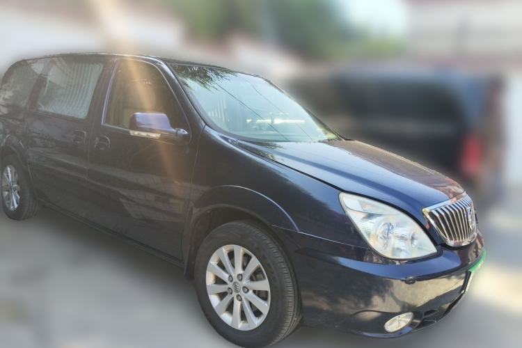 Used Buick GL8 2014 2.4L Comfort Edition Front Right 45 Deg