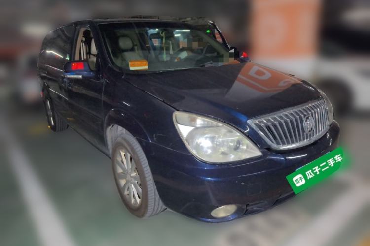Used Buick GL8 2014 2.4L Classic Edition Front Right 45 Deg