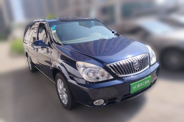 Used Buick GL8 2014 2.4L Classic Edition Front Right 45 Deg