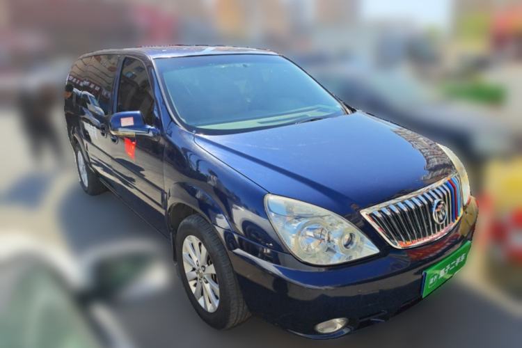 Used Buick GL8 2014 2.4L Classic Edition Front Right 45 Deg