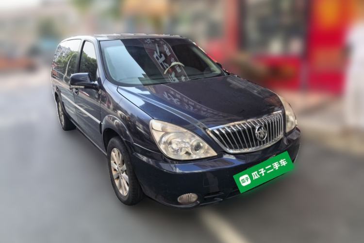 Used Buick GL8 2014 2.4L Classic Edition Front Right 45 Deg