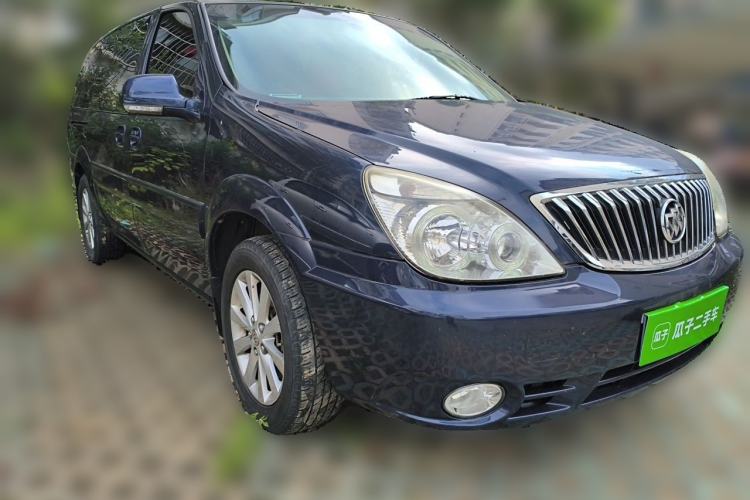 Used Buick GL8 2014 2.4L Classic Edition Front Right 45 Deg