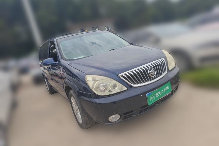 Used Buick GL8 2014 2.4L Executive Edition Front Right 45 Deg