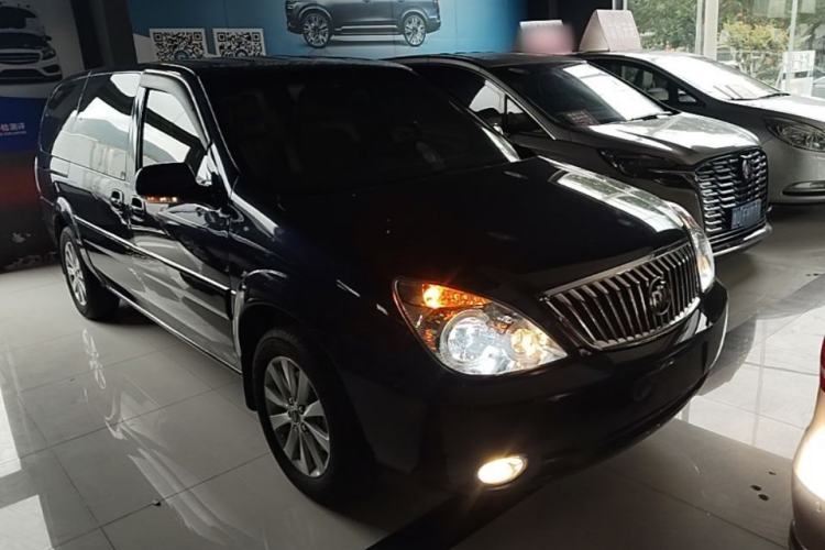 Used Buick GL8 2014 2.4L Classic Edition Front Right 45 Deg