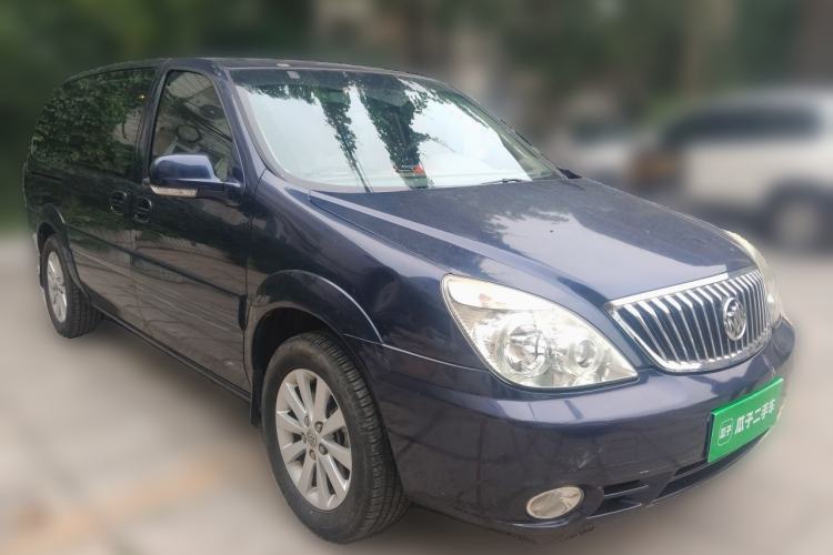 Used Buick GL8 2014 2.4L Classic Edition Front Right 45 Deg