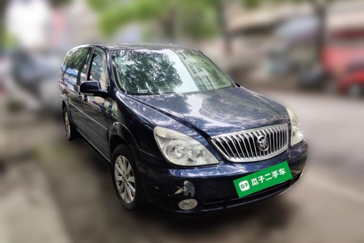 Used Buick GL8 2014 2.4L Classic Edition Front Right 45 Deg